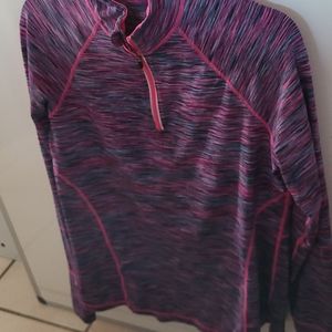 Long sleeve exercise top